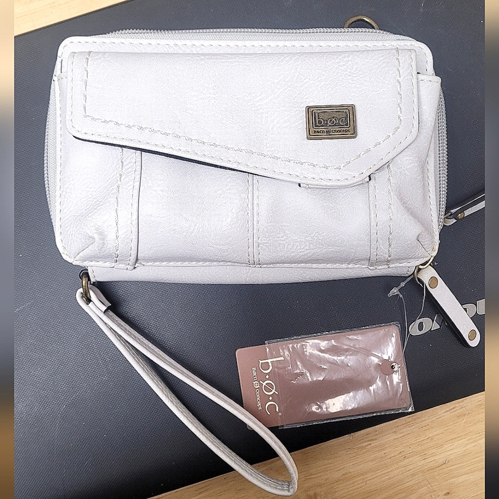 NWT dove colored born concepts b.o.c. wristlet